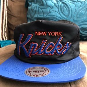 Mitchell & Ness New York Knicks nylon zip back